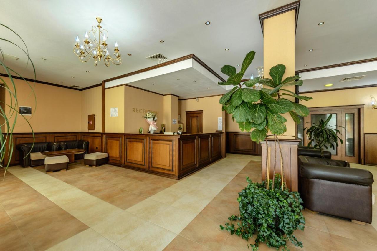 Хотел Магнолия, Hotel Magnoliya パニチシテ エクステリア 写真