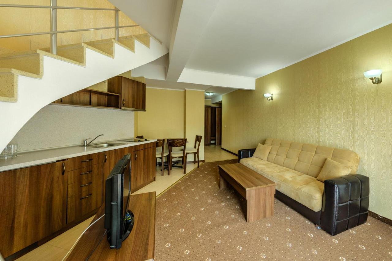 Хотел Магнолия, Hotel Magnoliya パニチシテ エクステリア 写真